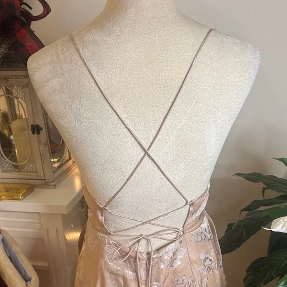 Urban Outfitters Light Pink Floral Jumpsuit - Picture 6 of 10